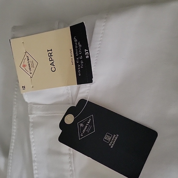 Capris - Picture 2 of 2